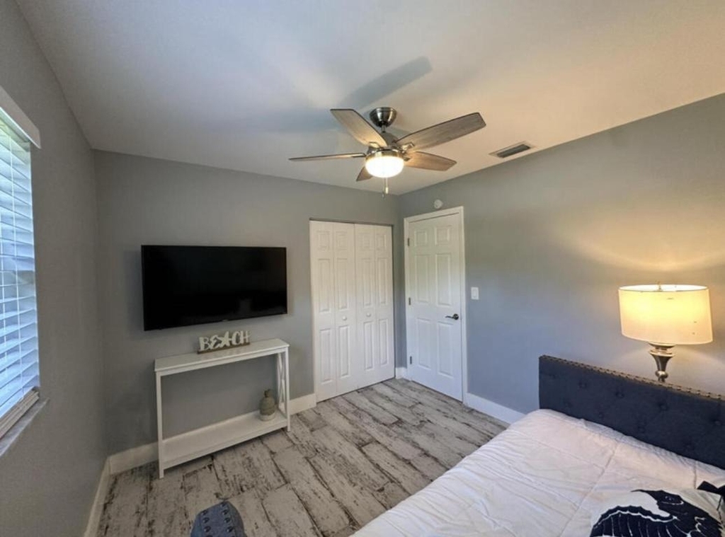 270 Nw 36th Street - Photo 68
