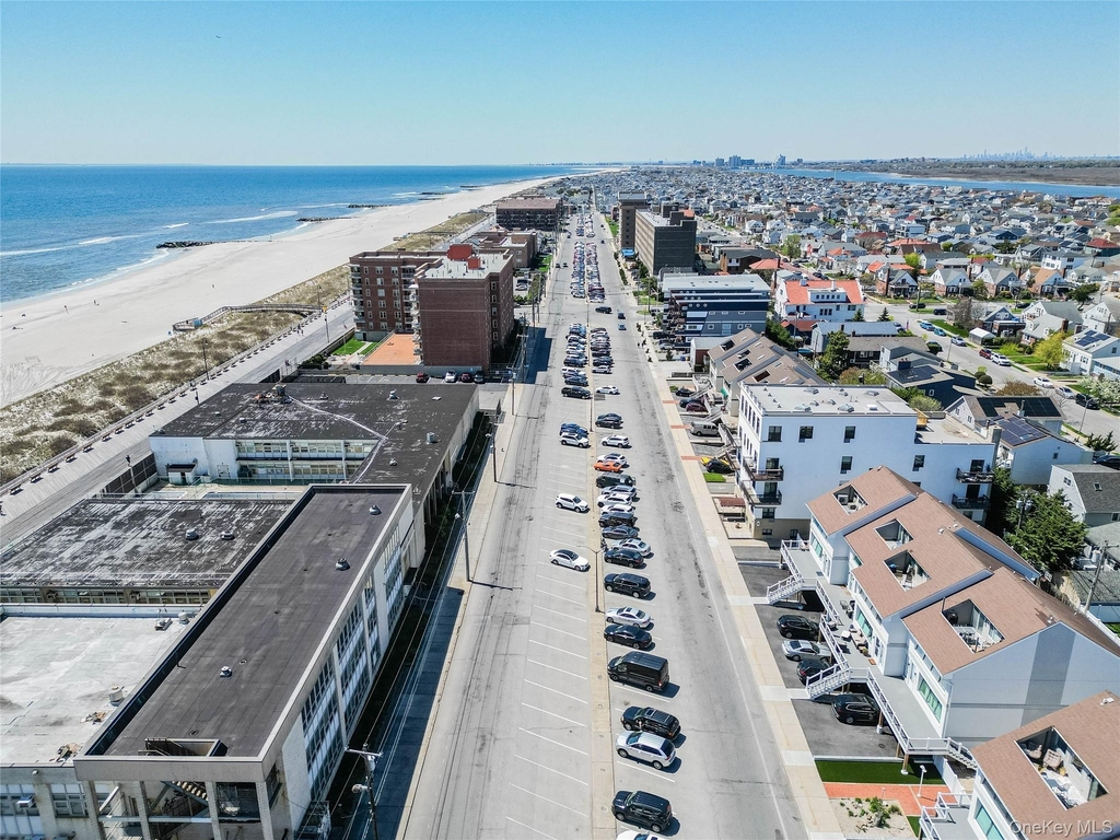 521 W Broadway - Photo 28