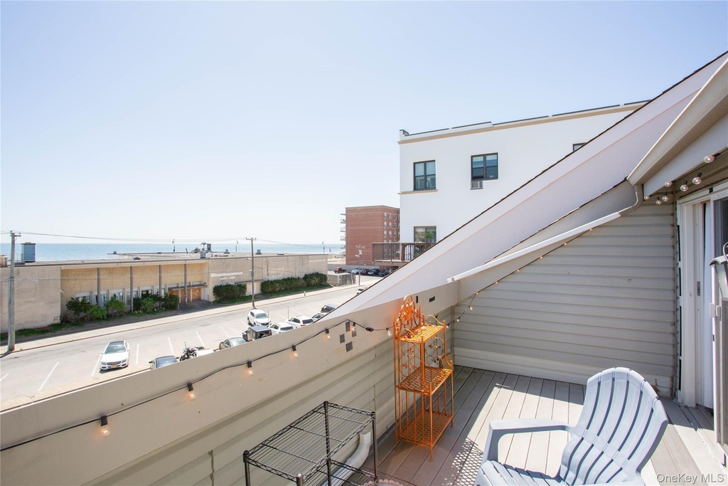521 W Broadway - Photo 24