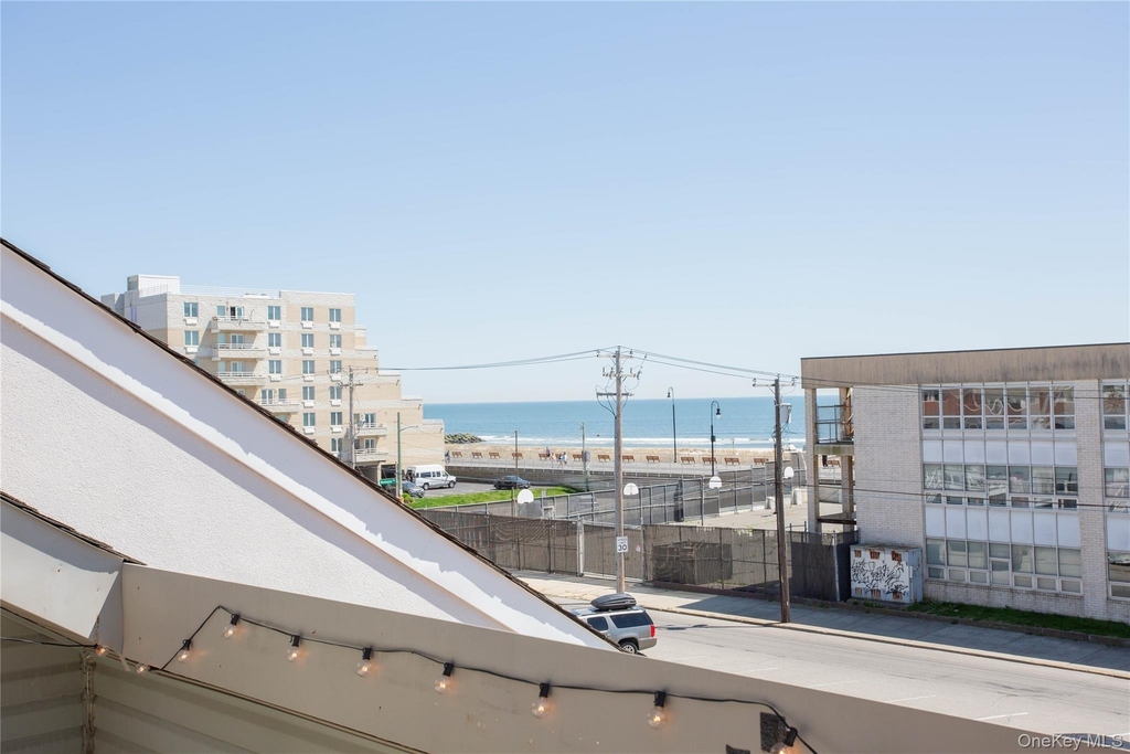 521 W Broadway - Photo 23
