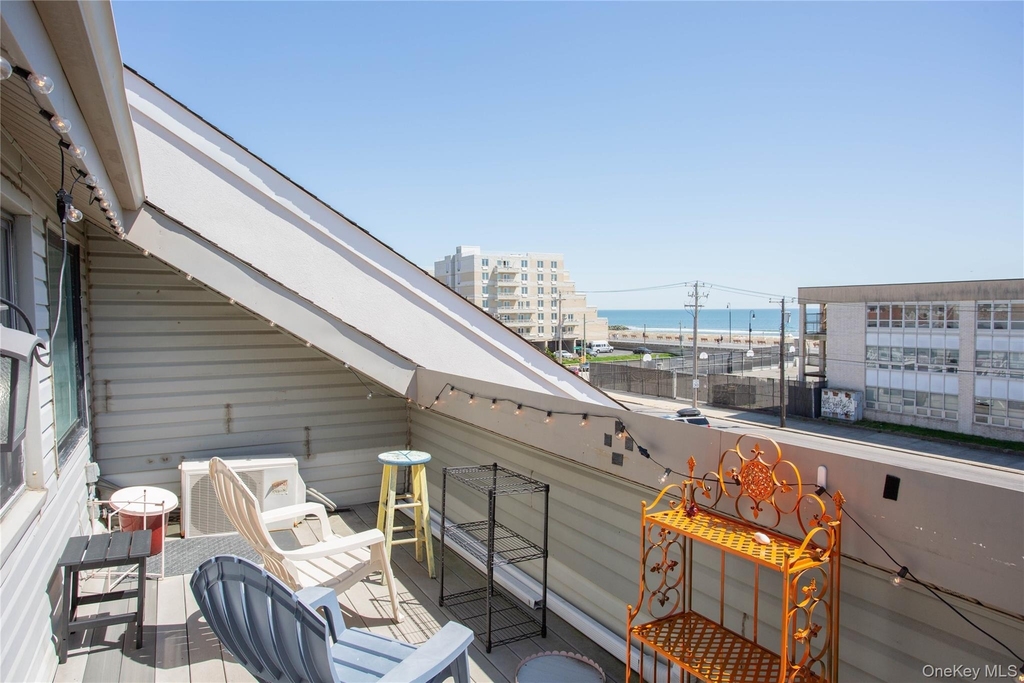 521 W Broadway - Photo 21