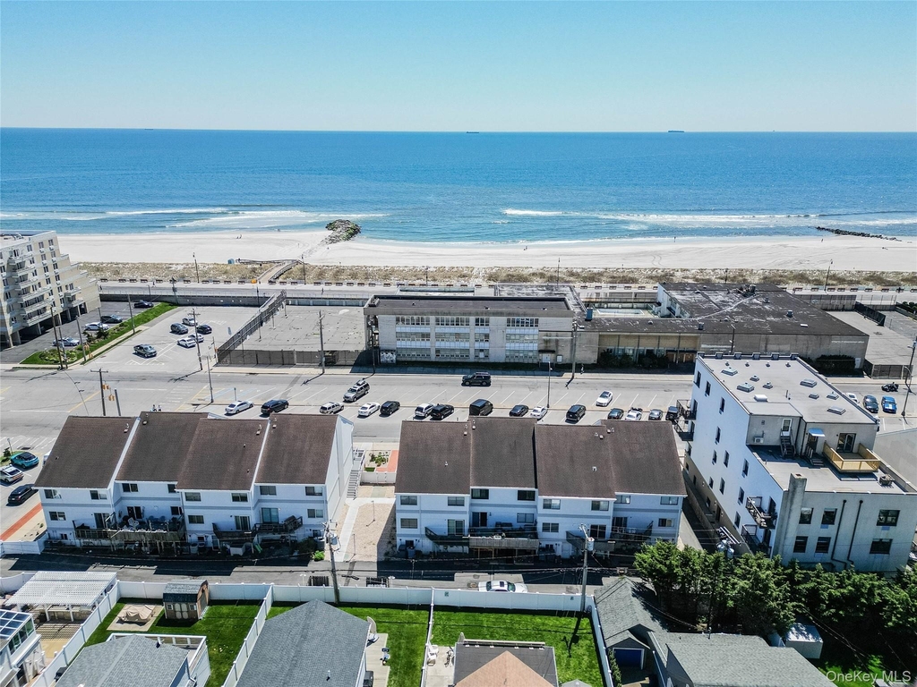 521 W Broadway - Photo 27