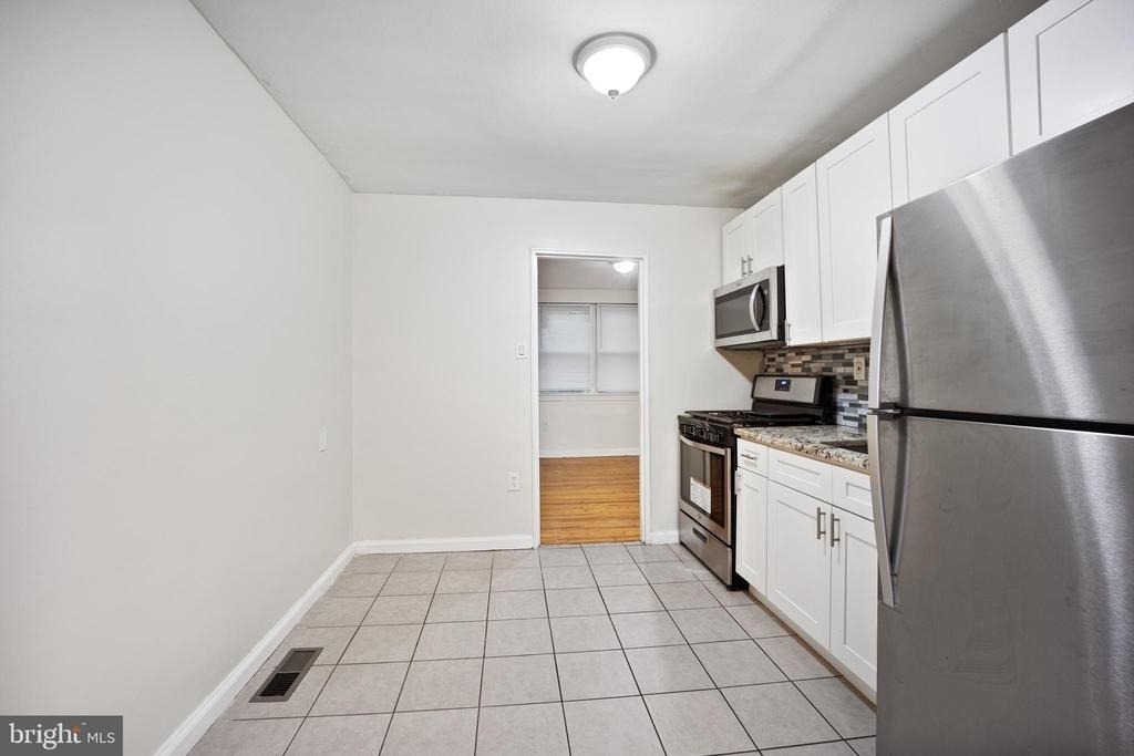 5324 N Marvine Street - Photo 4