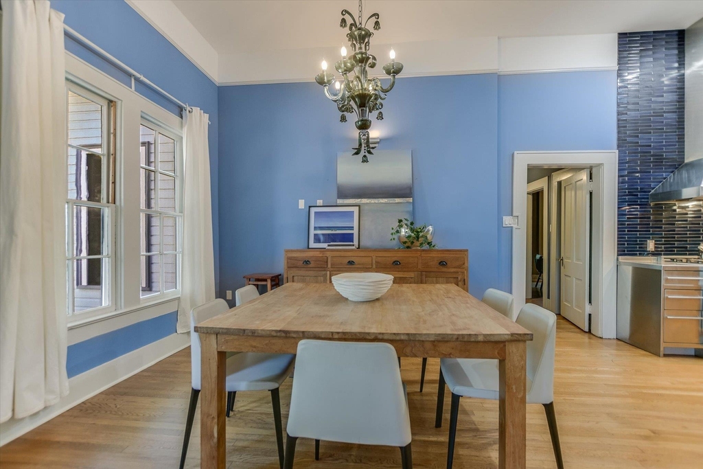 2109 Nickerson St - Photo 3