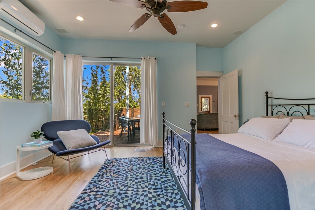 2109 Nickerson St - Photo 9