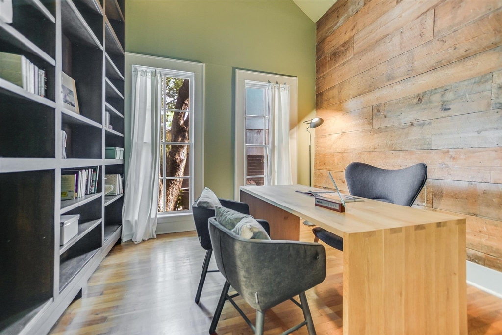 2109 Nickerson St - Photo 8