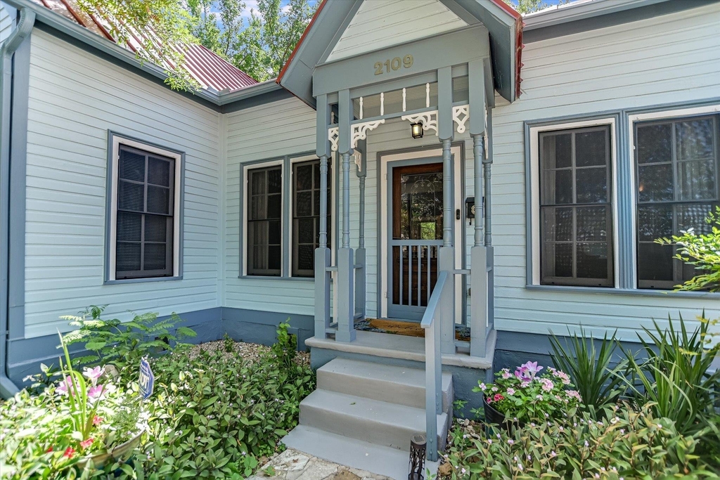 2109 Nickerson St - Photo 21