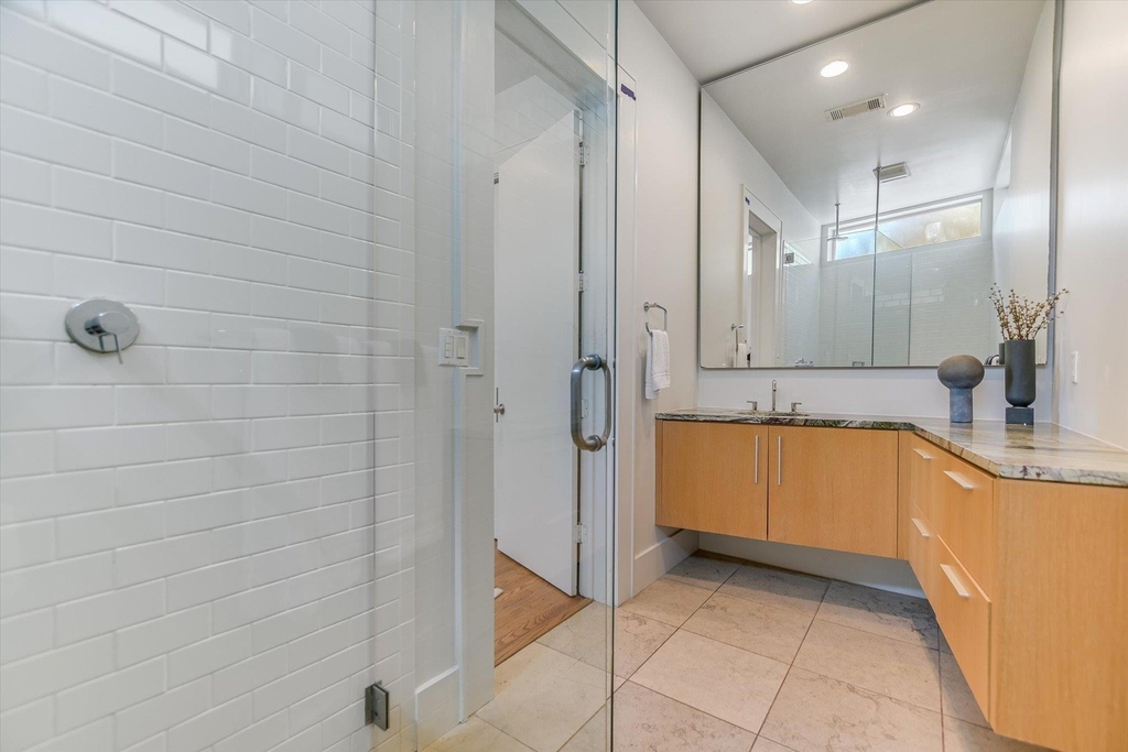 2109 Nickerson St - Photo 13