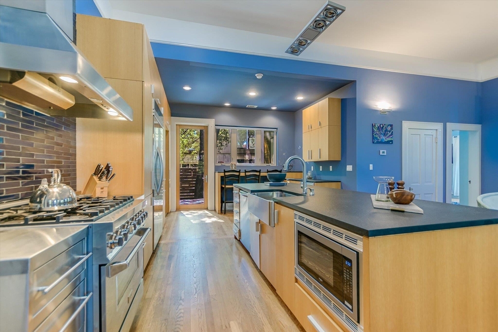 2109 Nickerson St - Photo 5