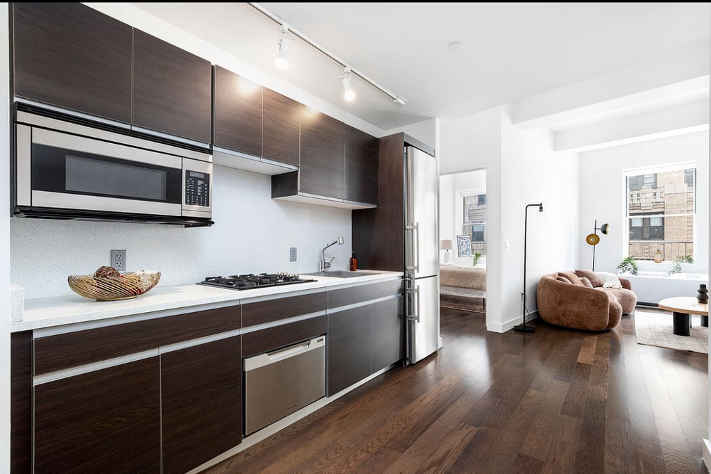 116 John Street - Photo 2