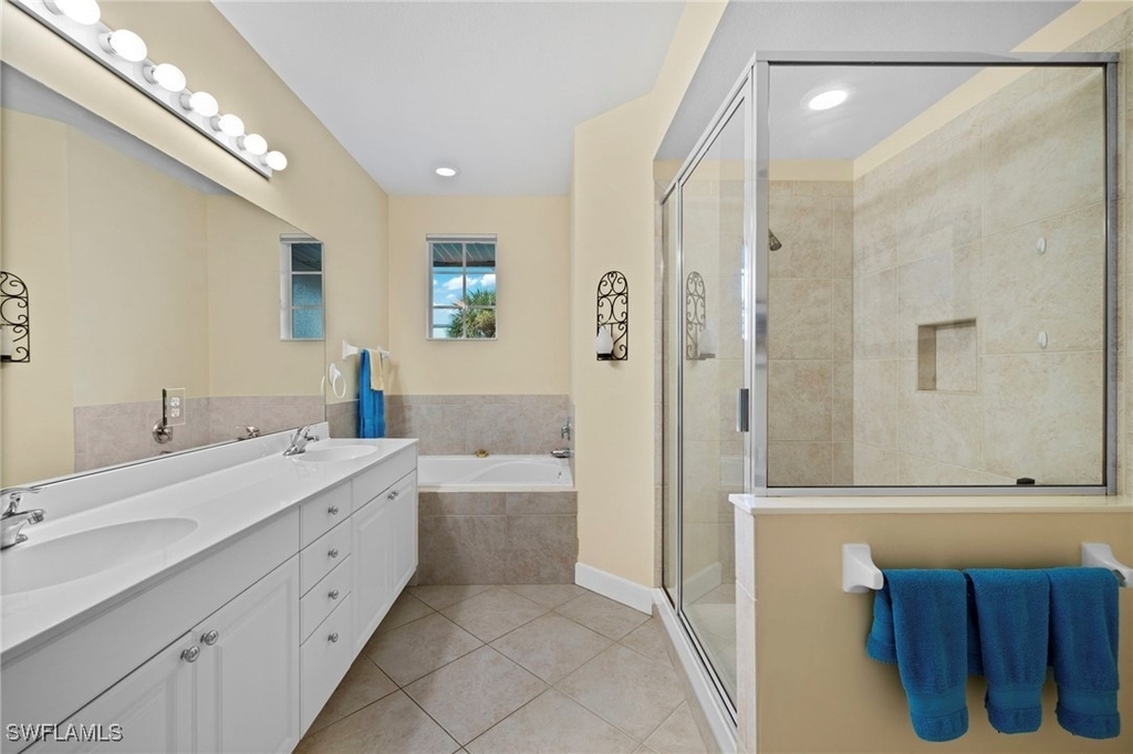 6840 Ascot Drive - Photo 13