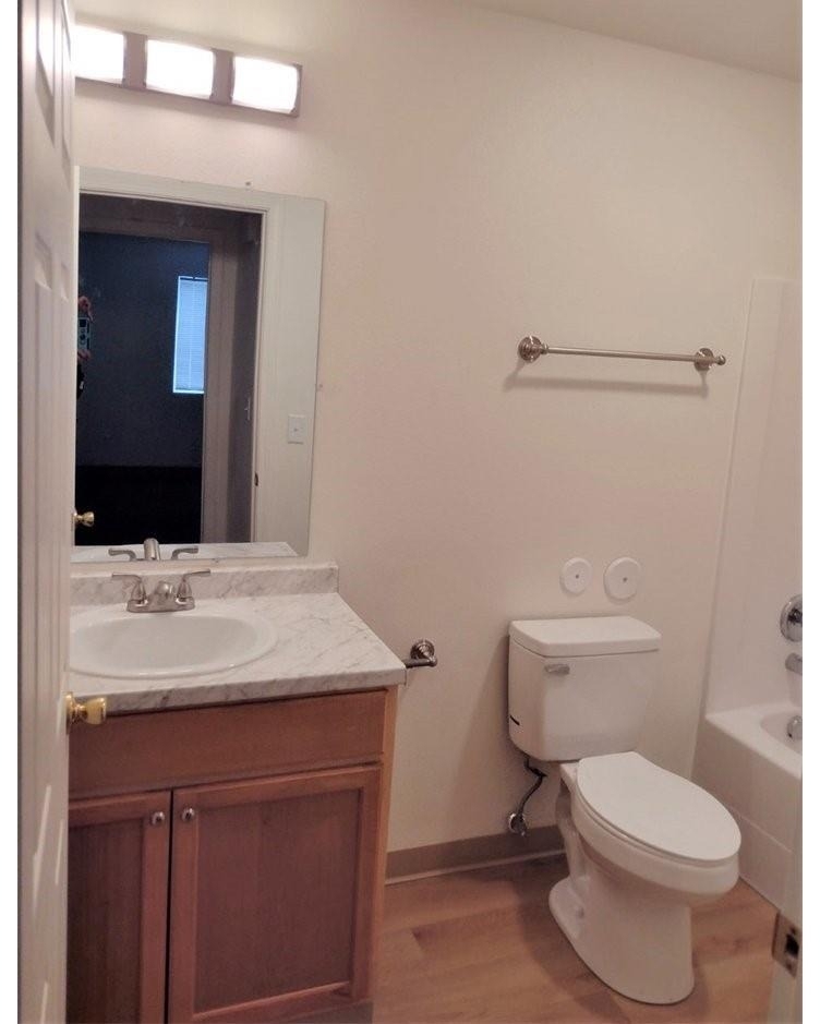 450 J St - Photo 11