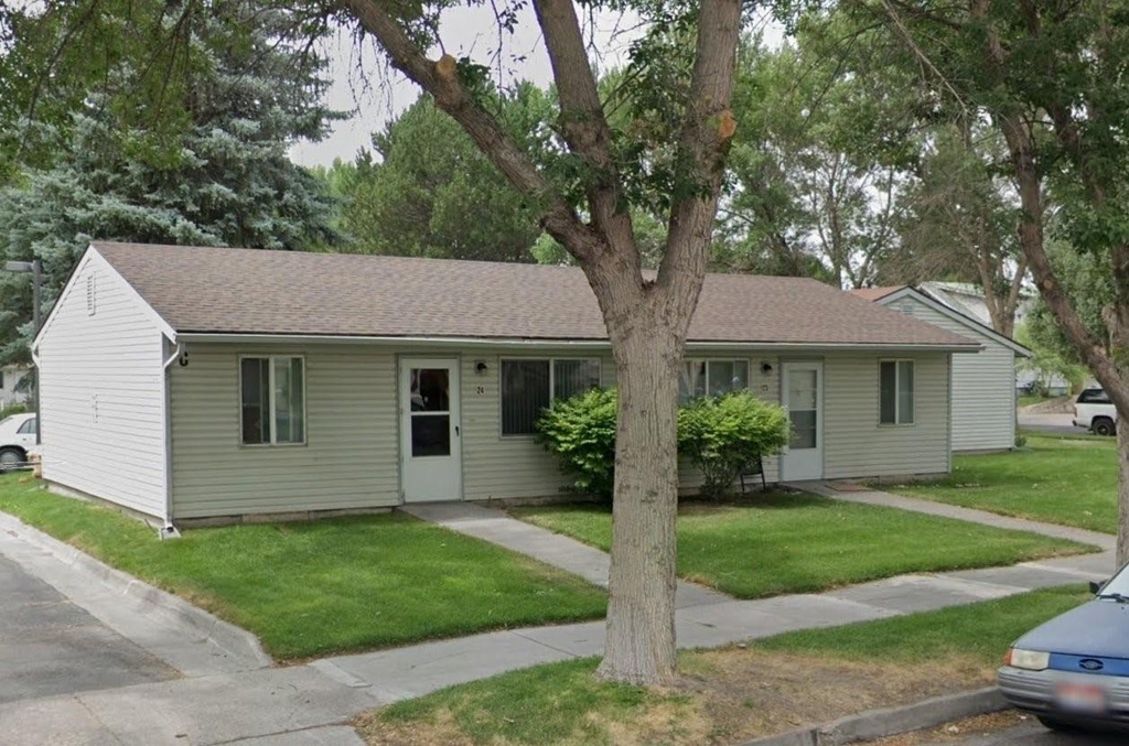 450 J St - Photo 1