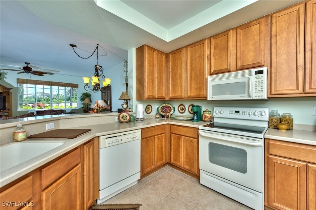 25130 Sandpiper Greens Court - Photo 9