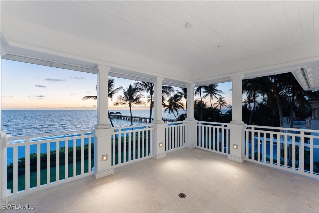 1270 Gulf Shore Boulevard S - Photo 2