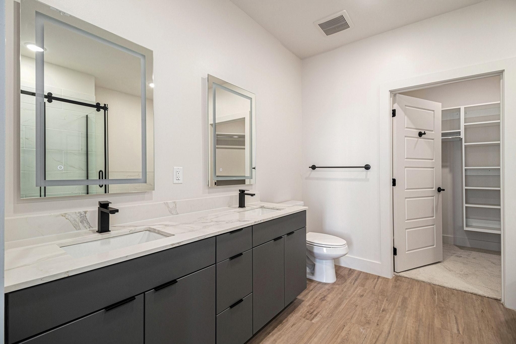 1801 Smith Street - Photo 9