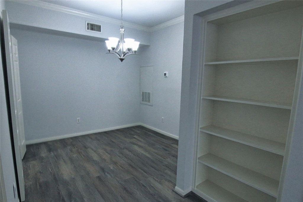 2255 Braeswood Park Drive - Photo 3