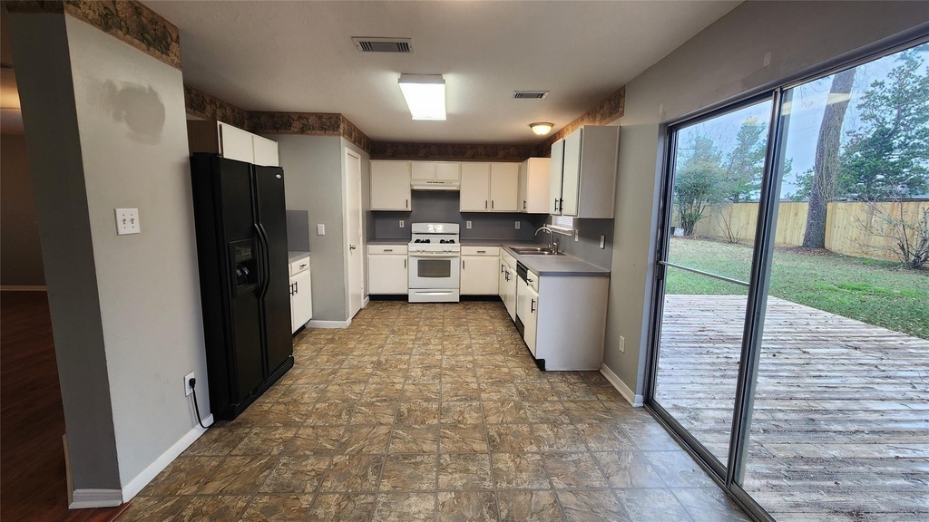 7800 Summer Place Drive - Photo 10