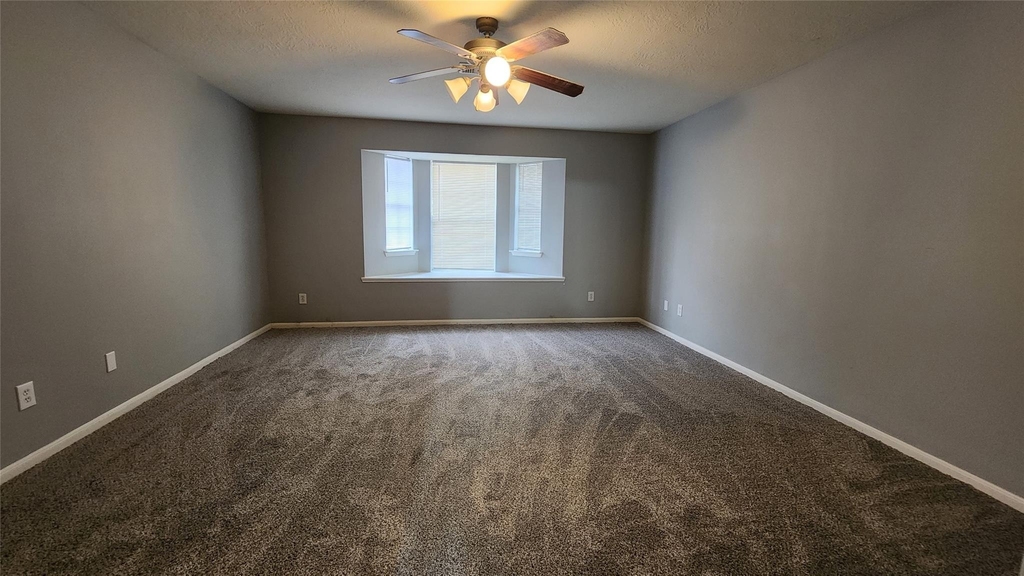 7800 Summer Place Drive - Photo 16