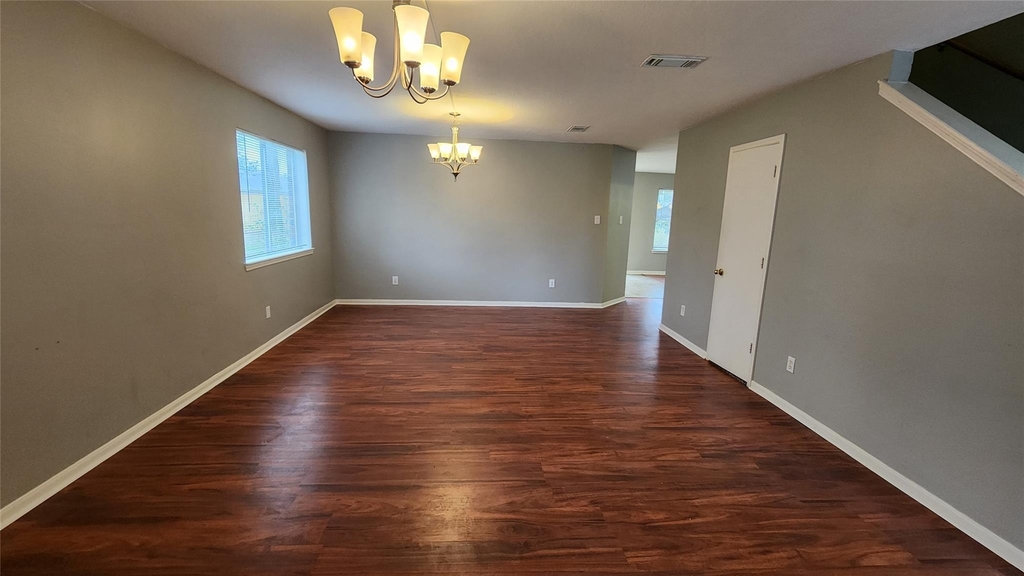 7800 Summer Place Drive - Photo 5
