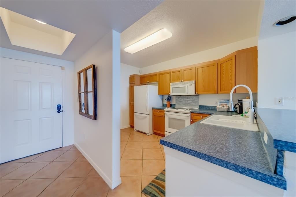 16550 Gulf Boulevard - Photo 3