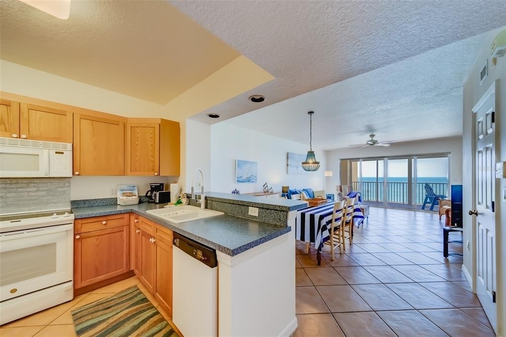 16550 Gulf Boulevard - Photo 15