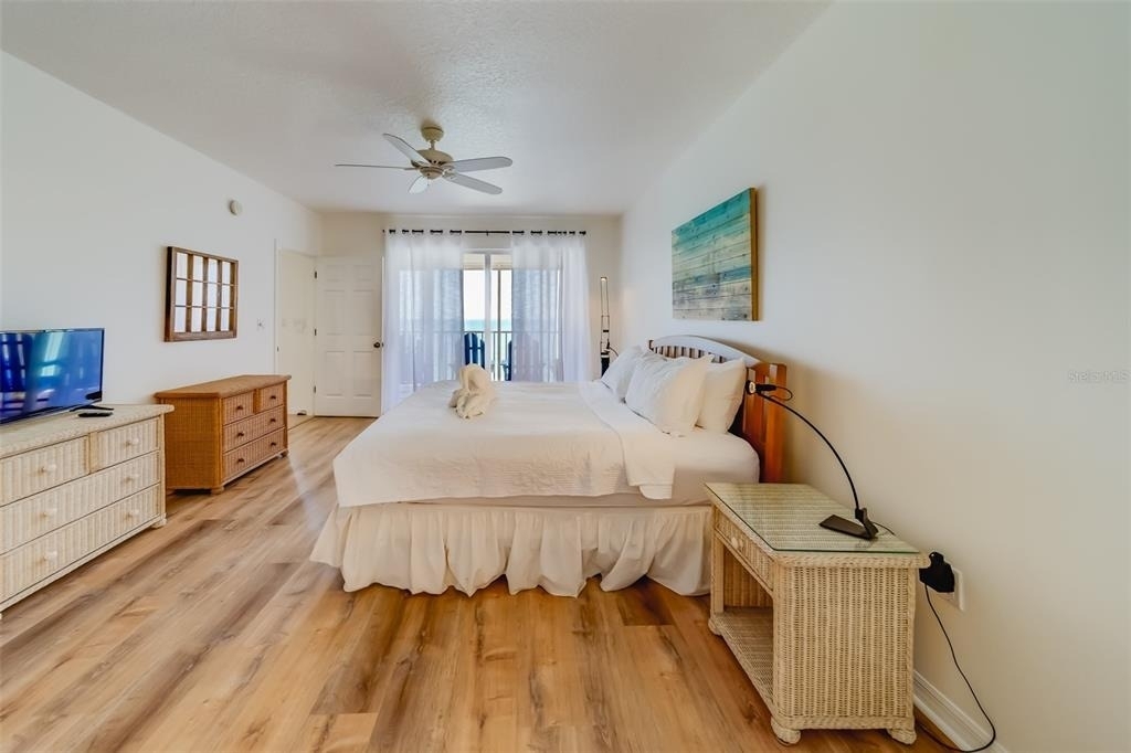 16550 Gulf Boulevard - Photo 22