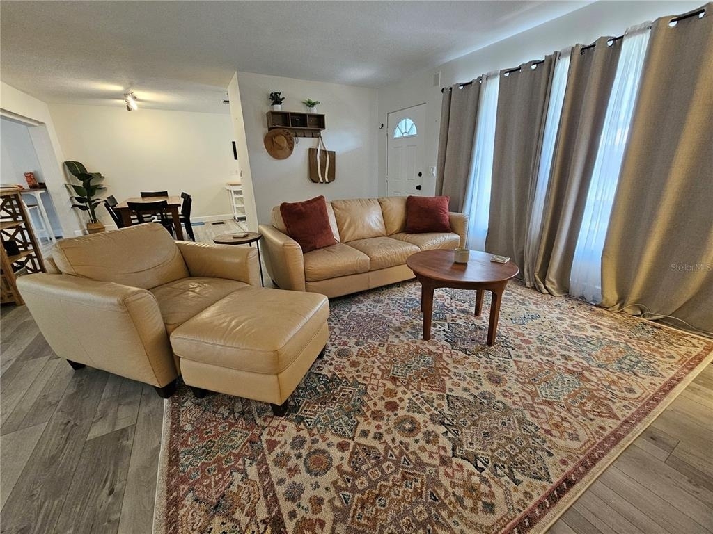 6442 Colonial Drive - Photo 7