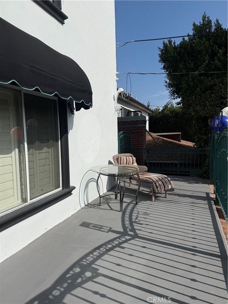 9031 Phyllis Avenue - Photo 13