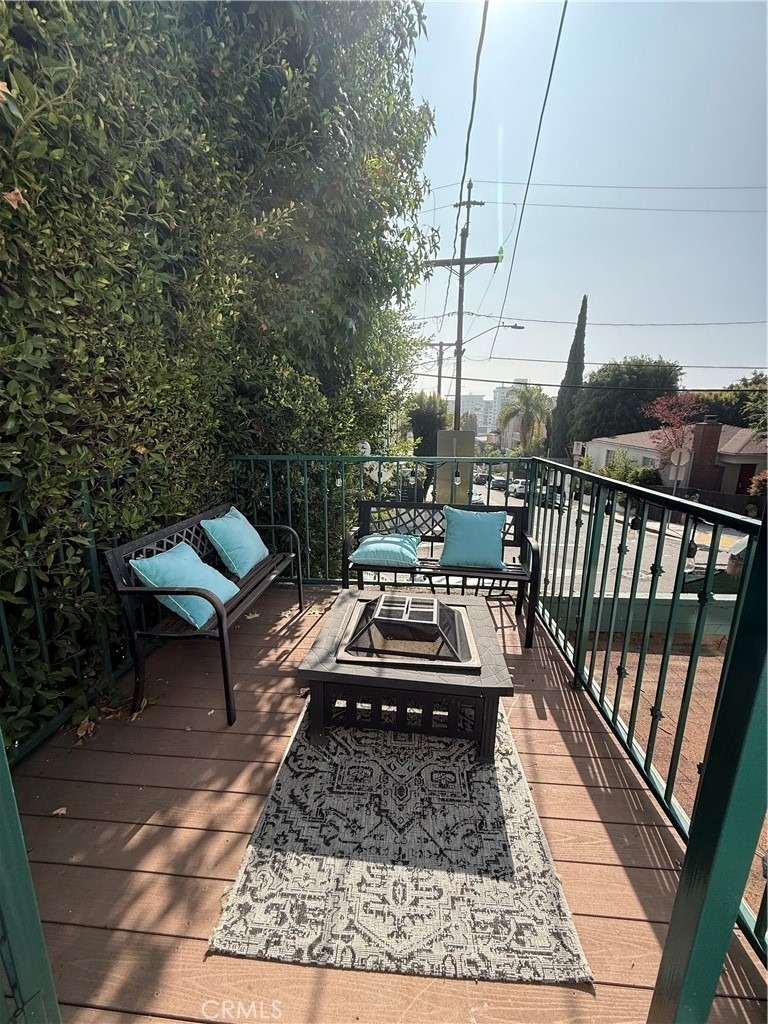 9031 Phyllis Avenue - Photo 11
