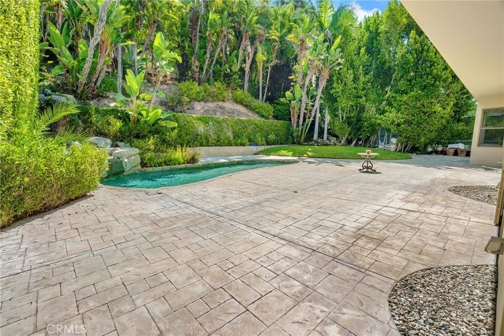 2784 Deep Canyon Drive - Photo 35