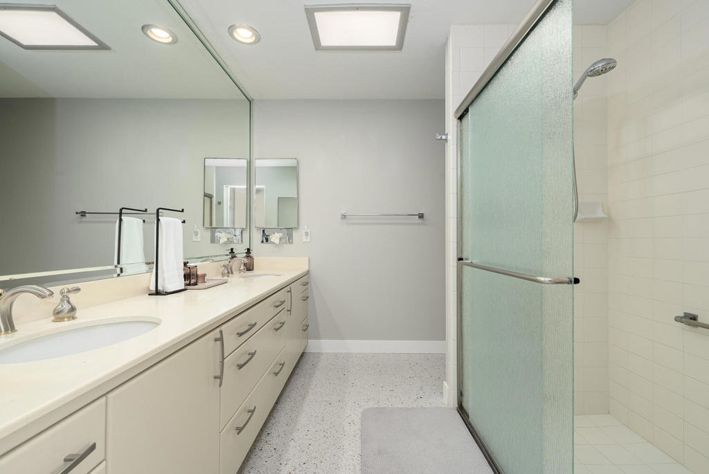 322 Desert Lakes Drive - Photo 19