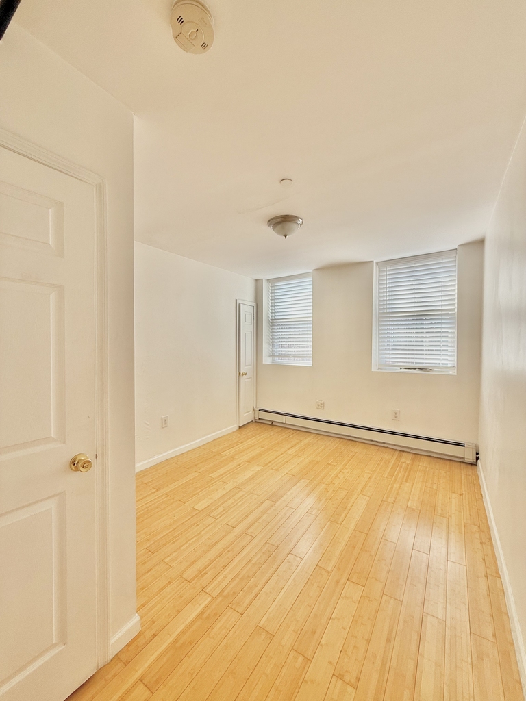 1848 Amsterdam Avenue - Photo 2
