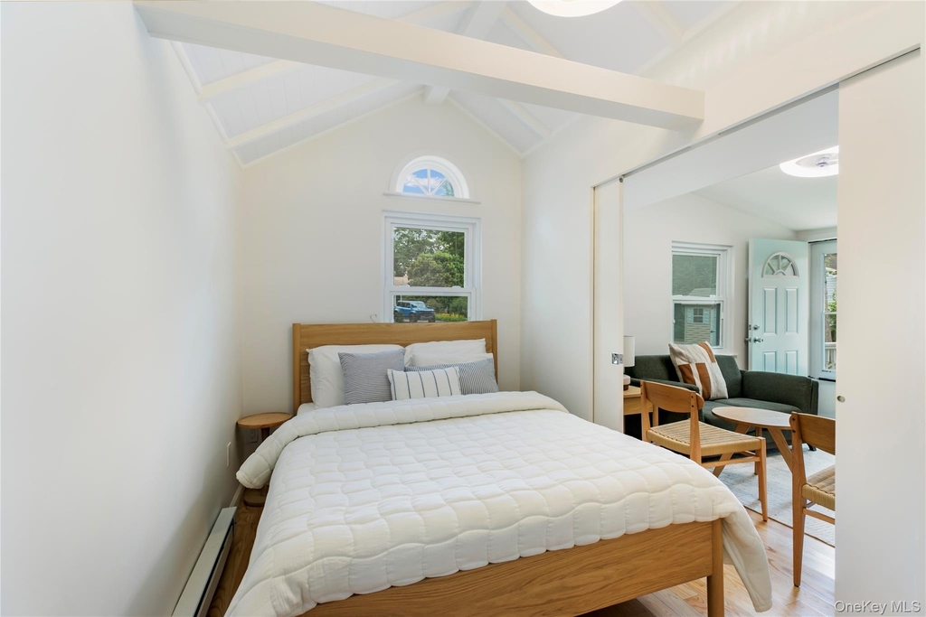 61 Squires Avenue - Photo 2