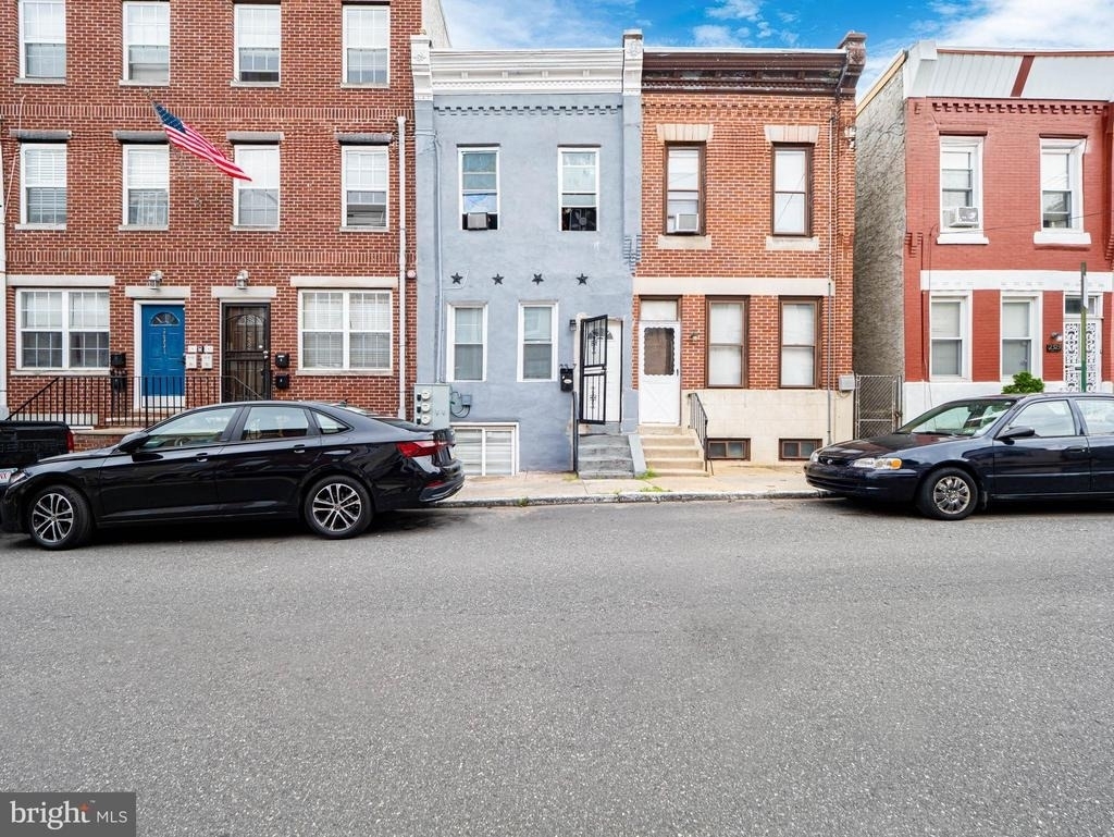 2327 N Carlisle Street - Photo 2