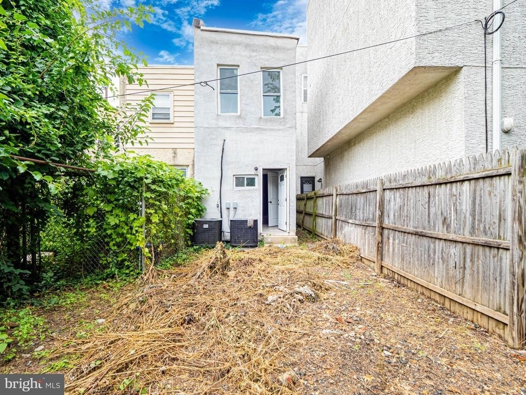 2327 N Carlisle Street - Photo 12