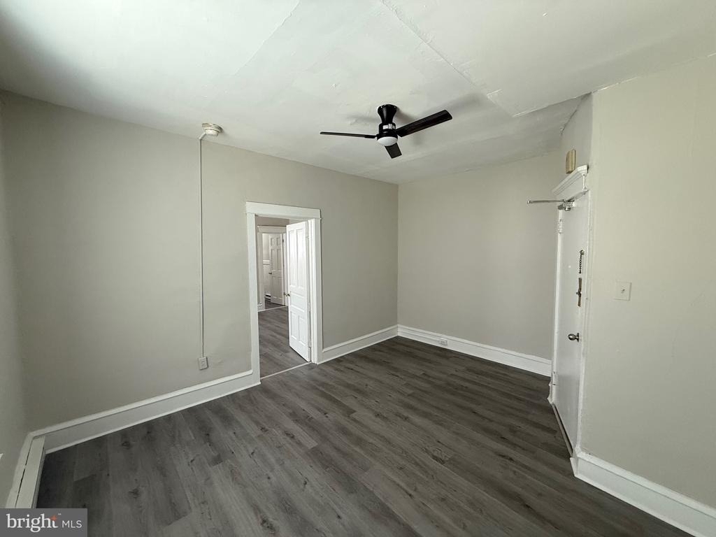 1945 W Hunting Park Avenue - Photo 8