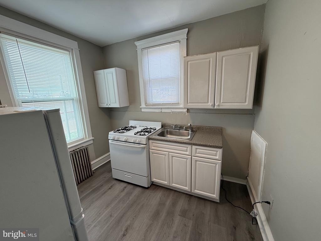 1945 W Hunting Park Avenue - Photo 11