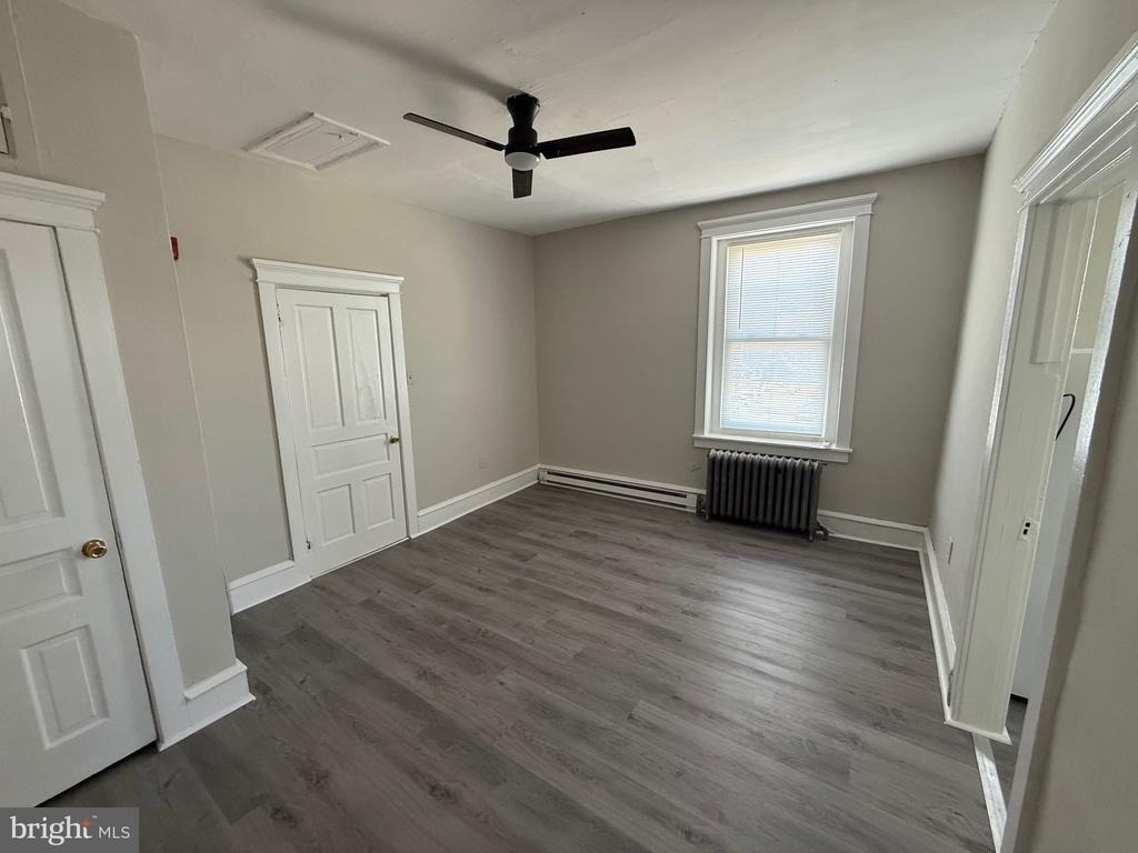 1945 W Hunting Park Avenue - Photo 10