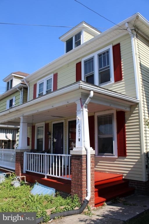 607 3rd Street - Photo 0