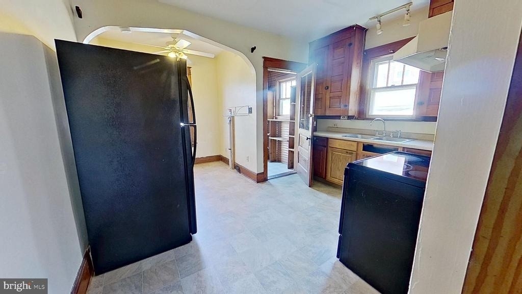 607 3rd Street - Photo 3
