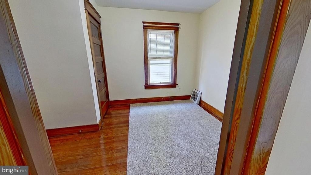 607 3rd Street - Photo 8