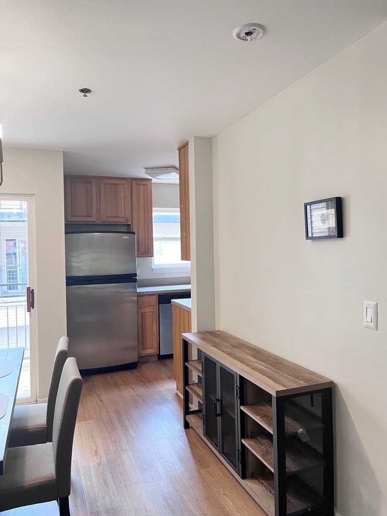 3951 W Ainslie Street - Photo 7