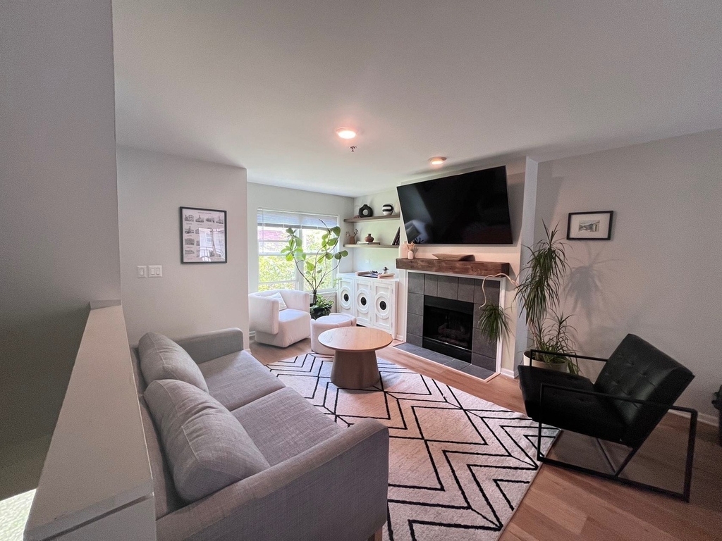 3951 W Ainslie Street - Photo 6