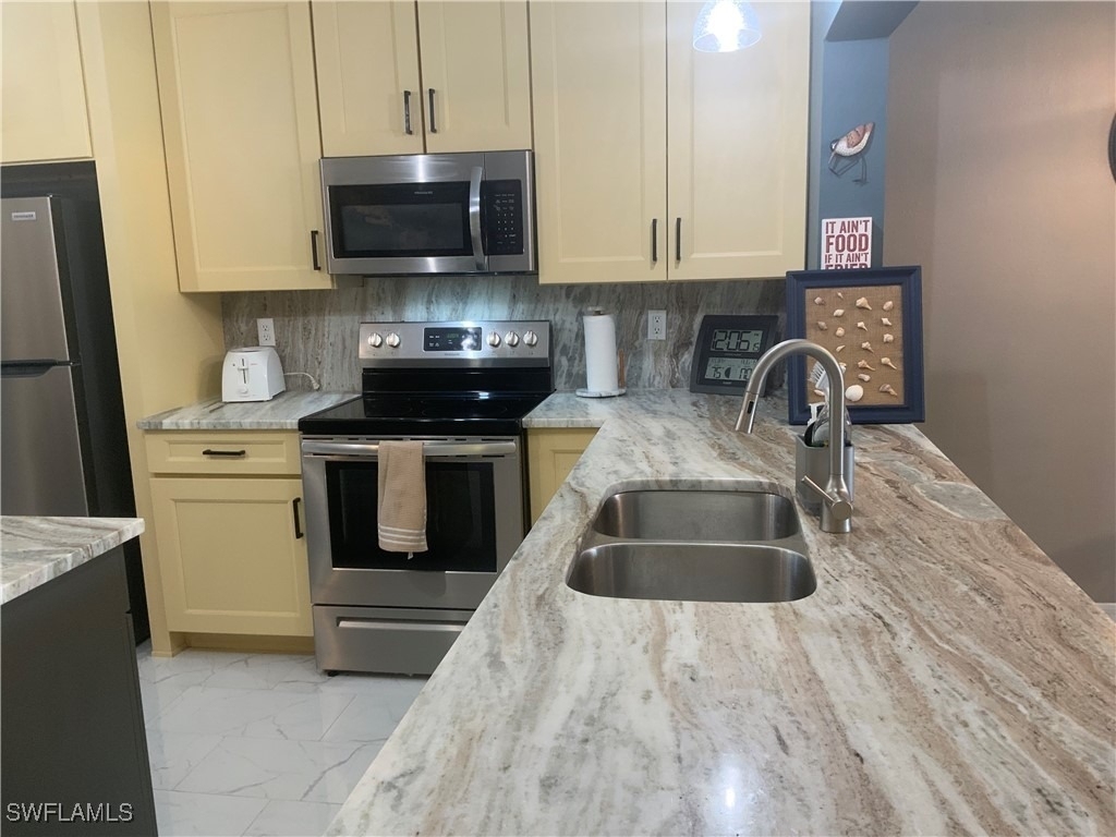 12170 Kelly Sands Way - Photo 19