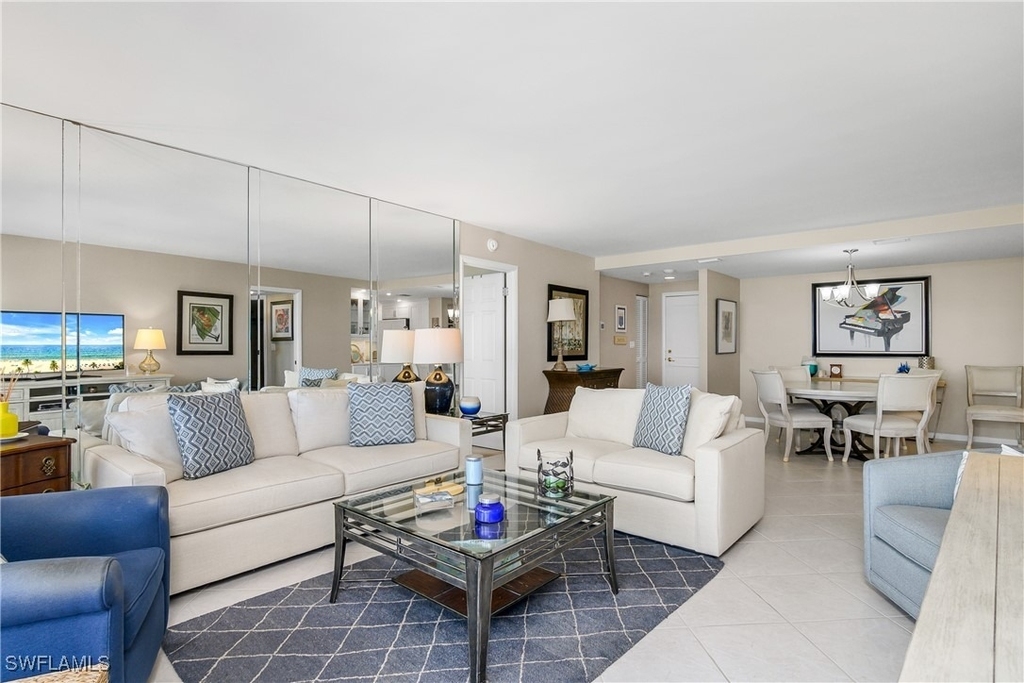 4005 Gulf Shore Boulevard N - Photo 4