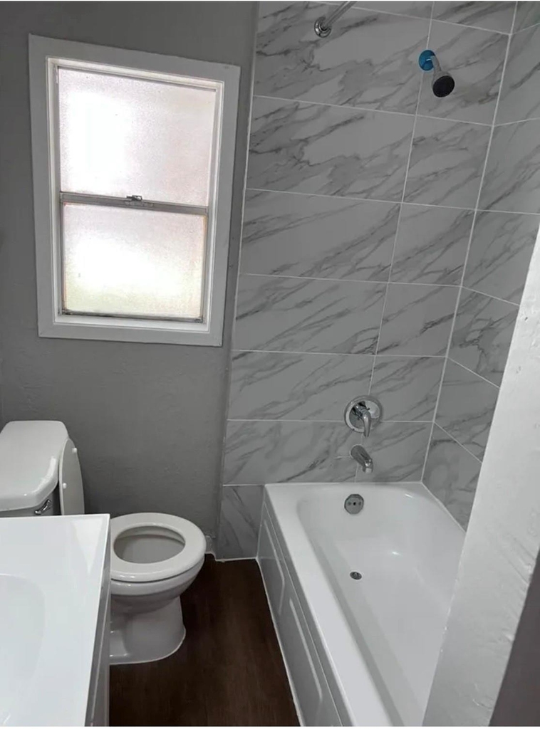 1014 E 23rd Street - Photo 6