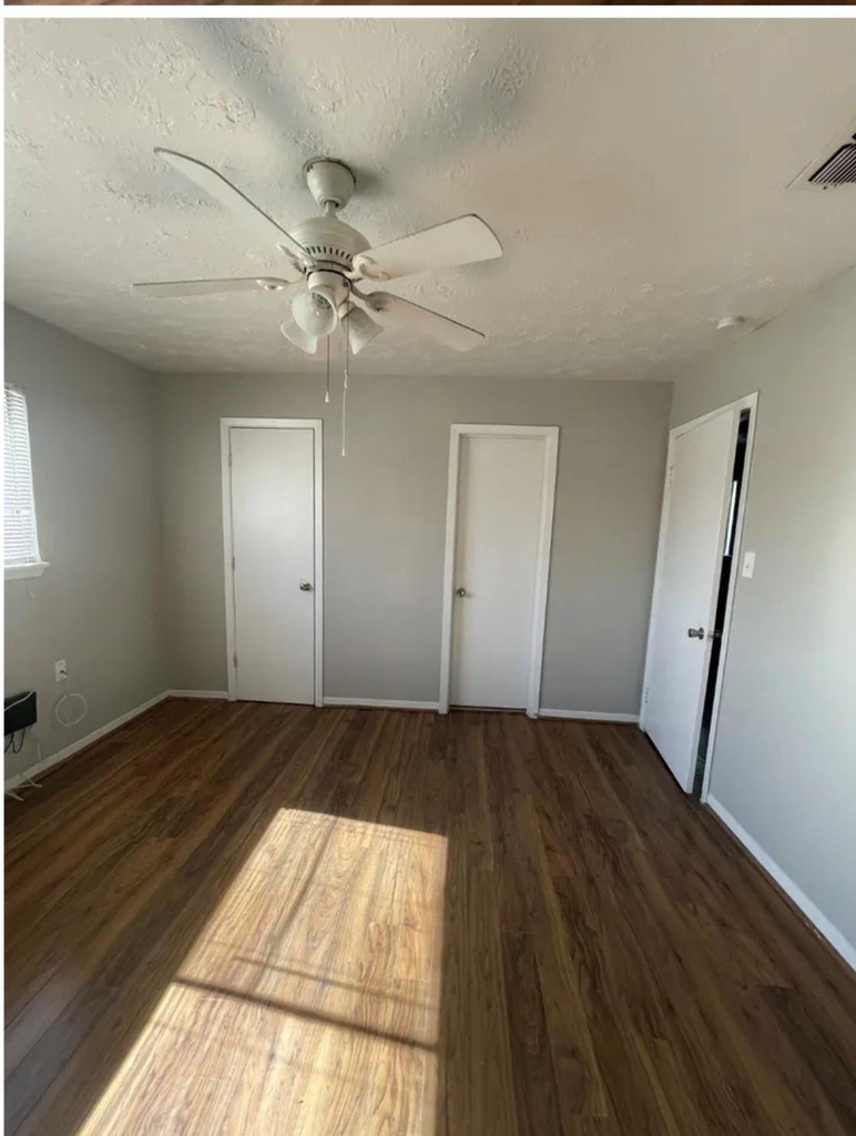 1014 E 23rd Street - Photo 4