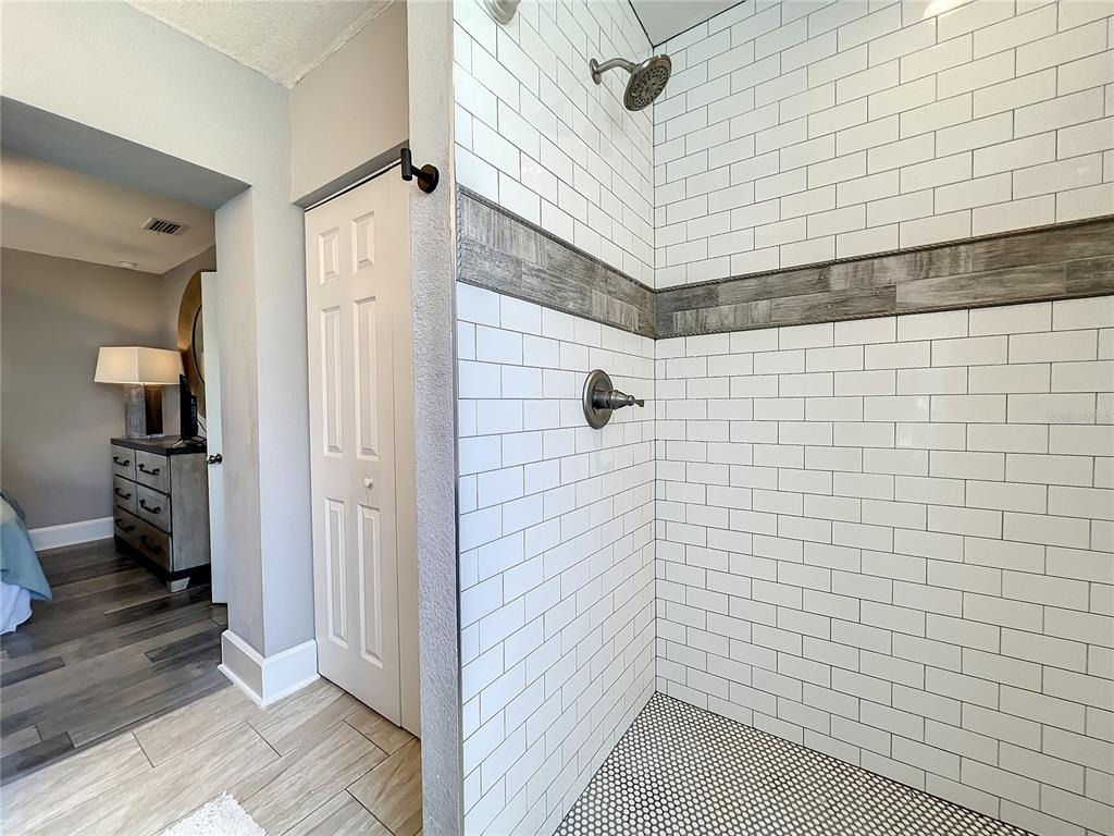 1137 Highland Street S - Photo 18