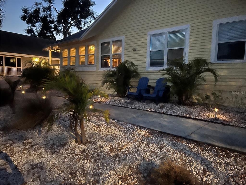 1137 Highland Street S - Photo 6